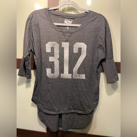 Tops - Small “Chicago local Pride” shirt